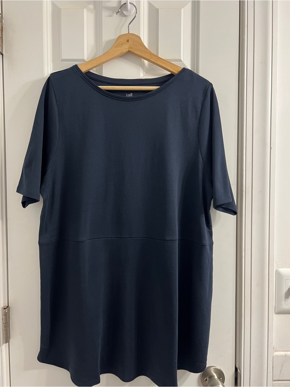 J. Jill Navy Pima Shirttail Tee- XL Pima Cotton NWOT